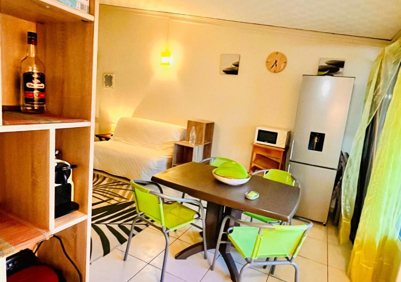 Studio Emeraude - Vue Mer - 6 Personnes Le Moule Buitenkant foto